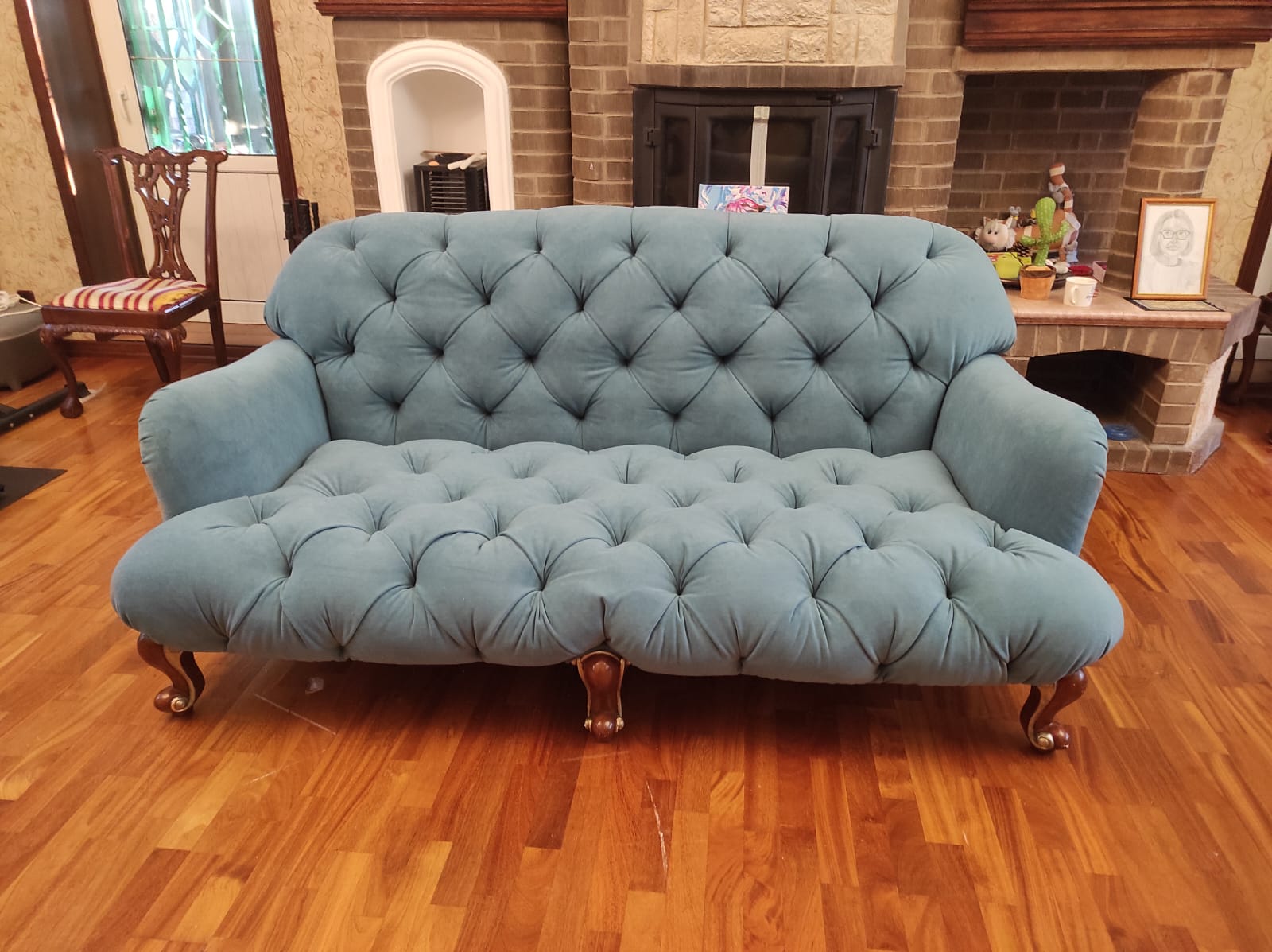 Перетяжка дивана. Болотное