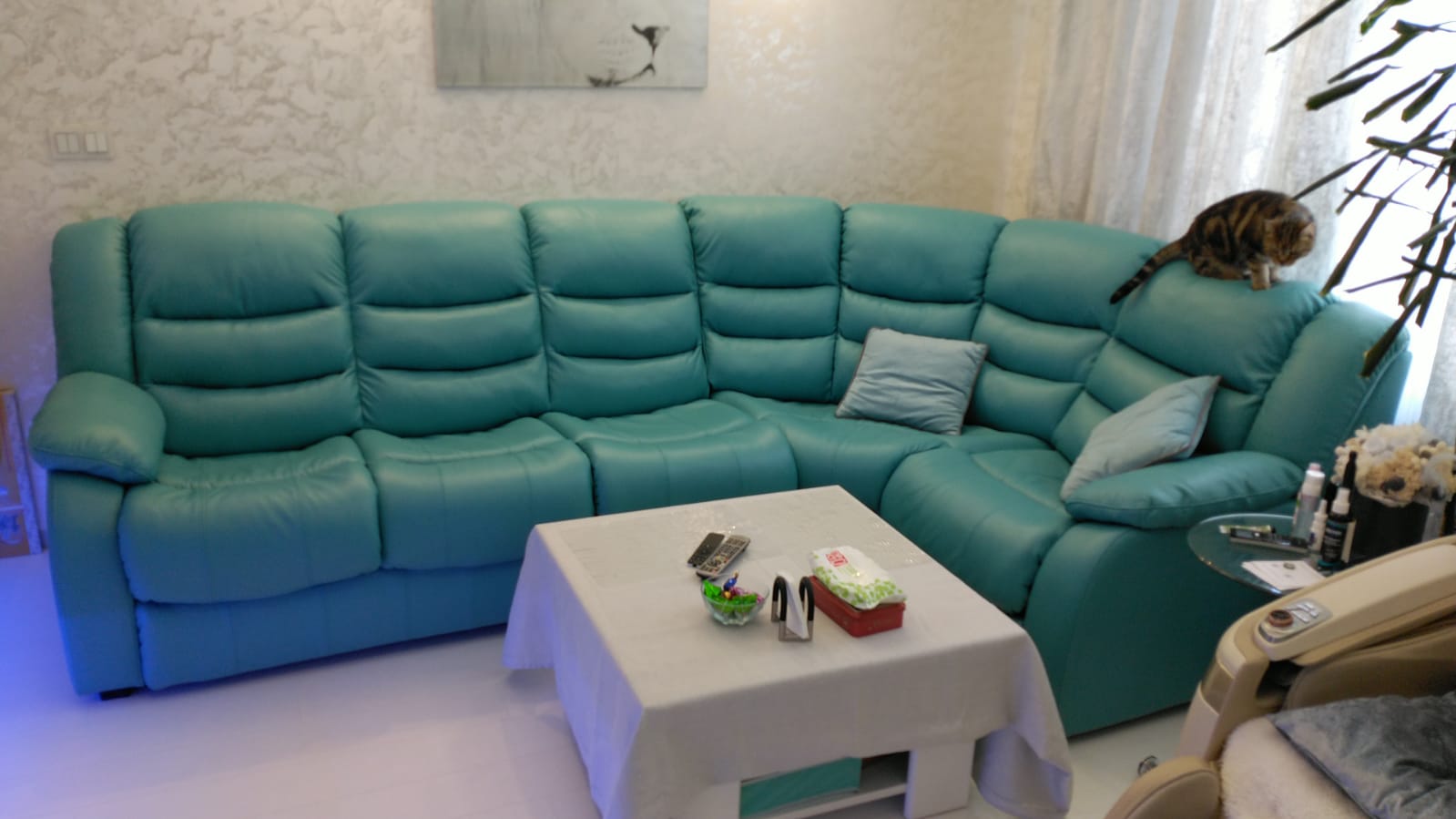 Перетяжка дивана на дому. Болотное